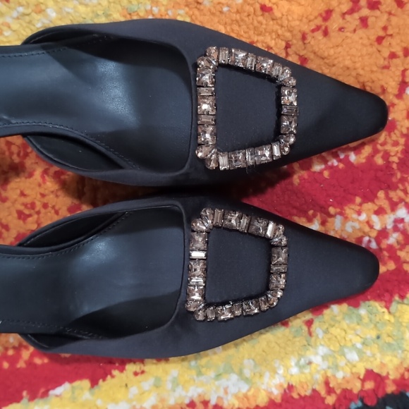 San Eldleman Elegant Black Women's Mules with Embellished Buckle - Picture 2 of 6